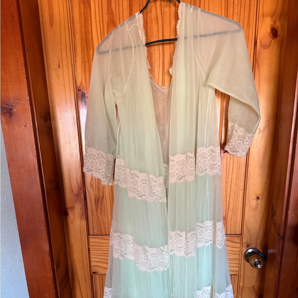 In Time California Green Frilly Robe